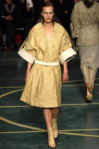 Look 5
